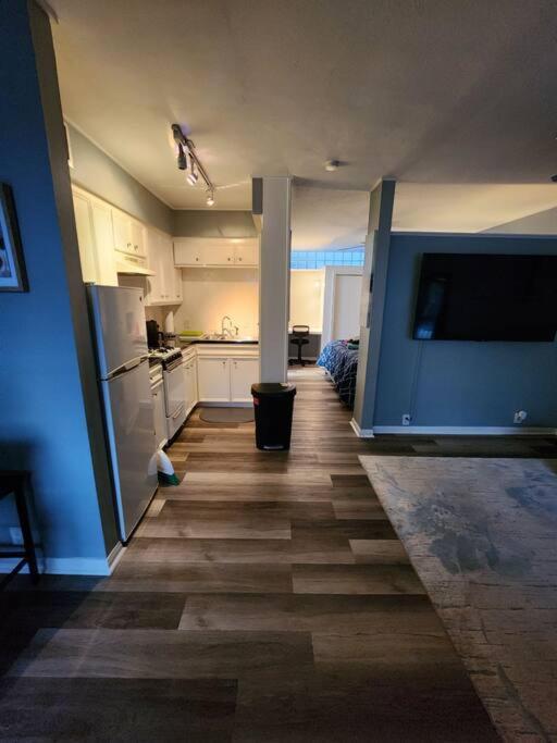 شقة Blue Shark *W7* @ Montrose 1Br Private King Loft هيوستن المظهر الخارجي الصورة