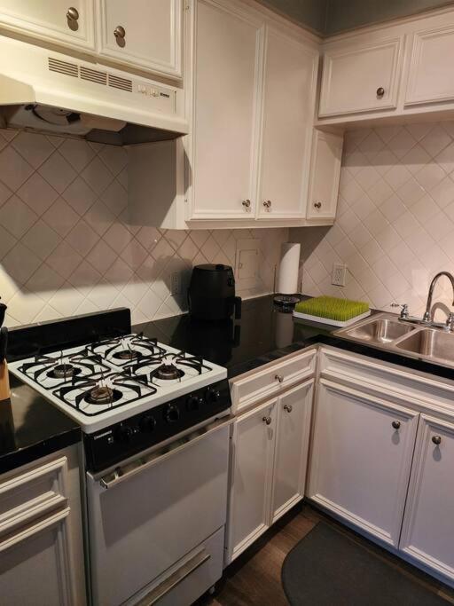 شقة Blue Shark *W7* @ Montrose 1Br Private King Loft هيوستن المظهر الخارجي الصورة